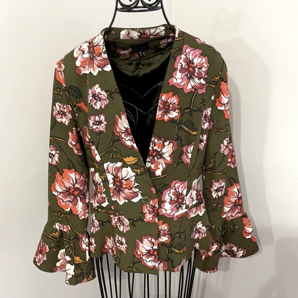 Beautiful XOXO peplum blazer